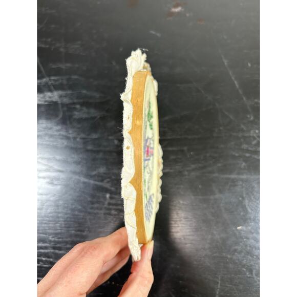 Vintage- Carousel Horse- Needlepoint Finished Artwork- ruffled edges- some wear - Picture 6 of 7